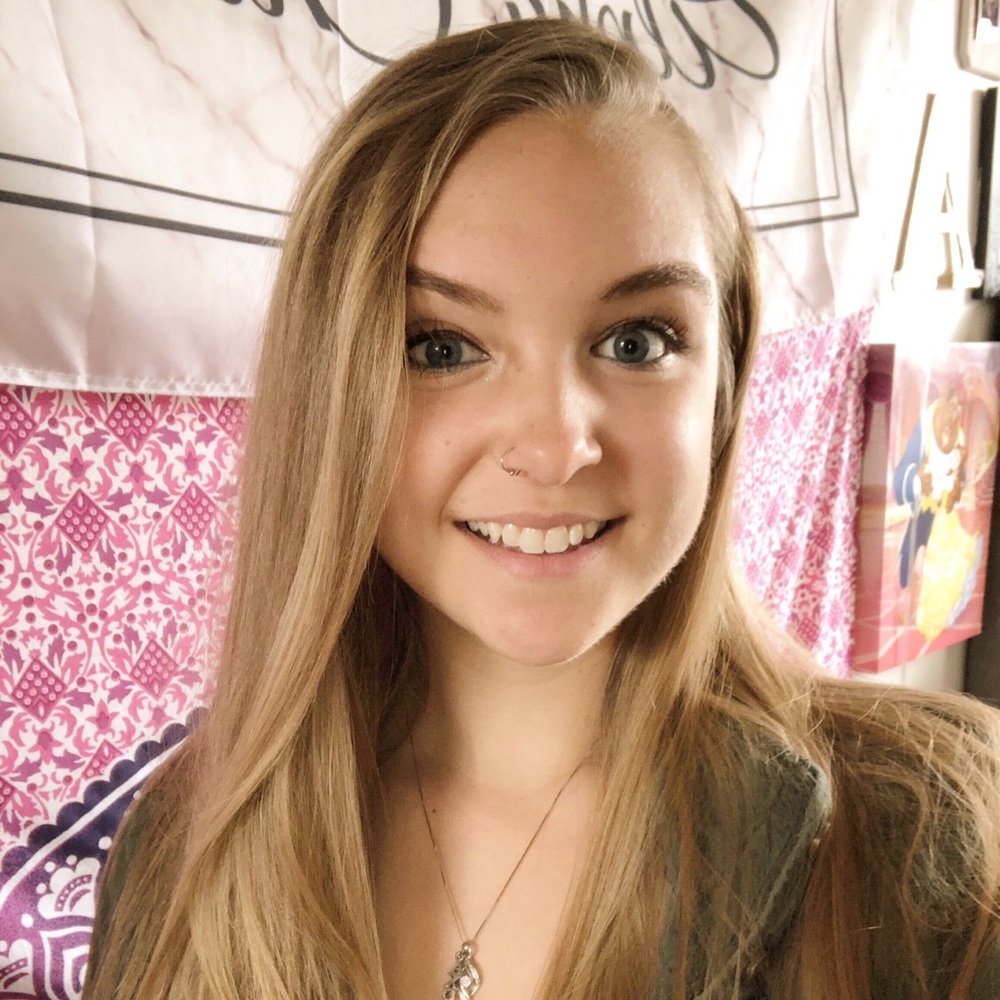 Meet your Posher, Ashley